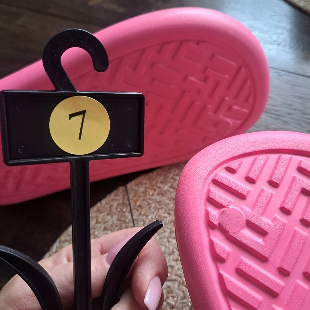 Barbie Slides🤍💕 - Picture 7 of 7